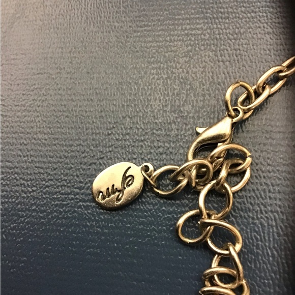 NWOT Stunning and Fun Seas She’ll Necklace - Picture 4 of 4